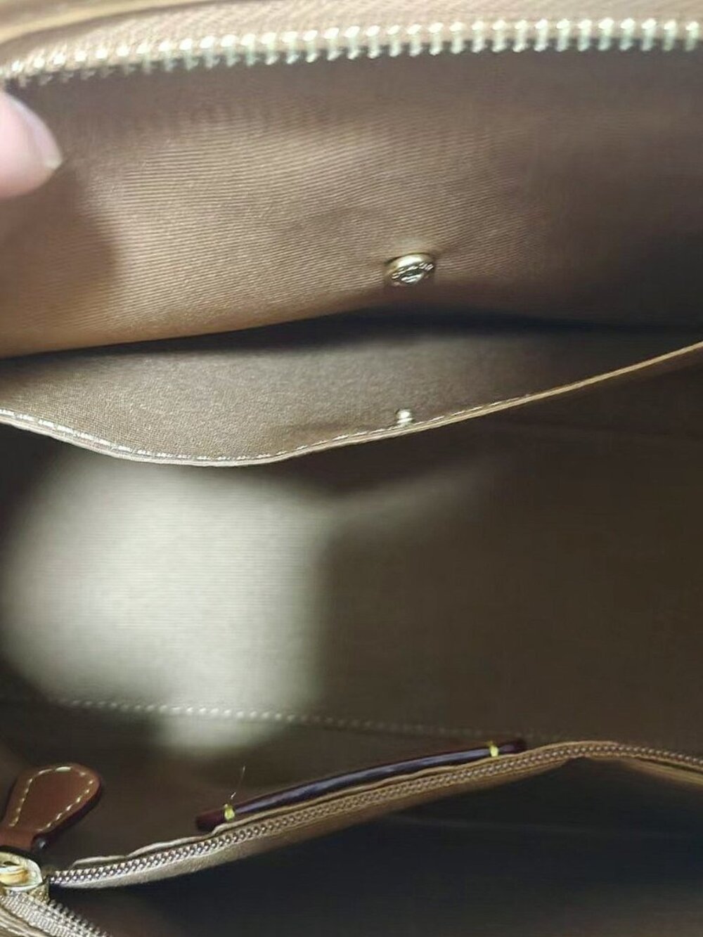Classic Coach Hobo Bag in Beige Signature Canvas Tan Leather Trim - Picture 6 of 10